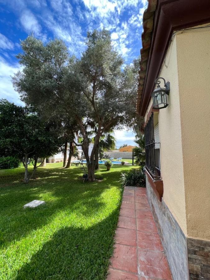 Chalet En La Barrosa, Piscina+Bbq+Grifo De Cerveza Chiclana de la Frontera Kültér fotó